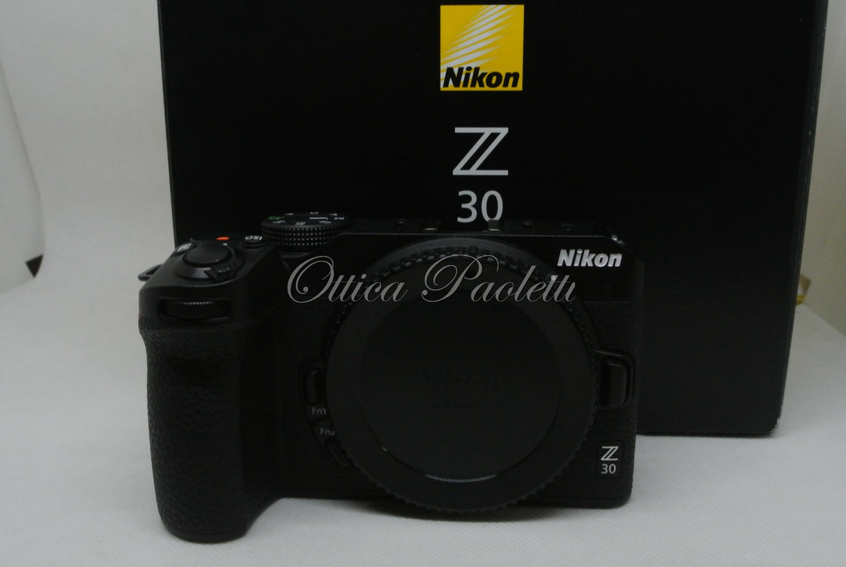 Nikon Z30 Nikkor Z DX 16-50 mm 1:3.5-6.3 VR Usata