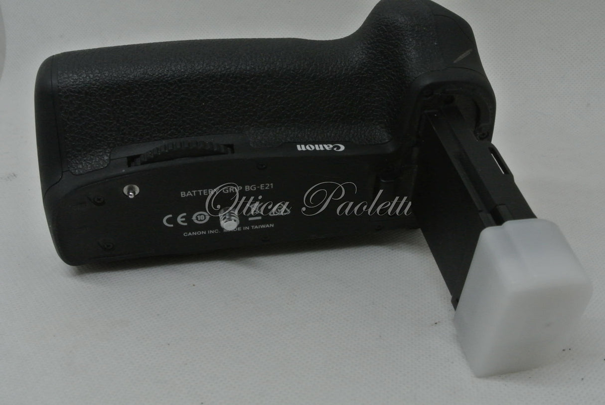 Canon Battery Grip BG-E21 per EOS 6D Mark II Usata