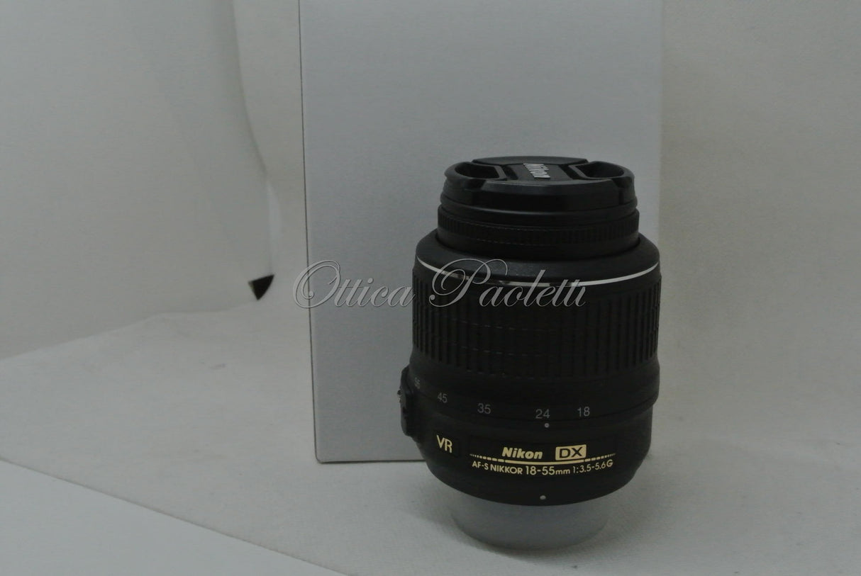 Nikon AF-S Nikkor 18-55 mm 1:3.5-5.6 G DX VR Usato