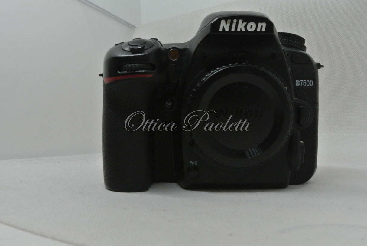 Nikon D7500 Usata