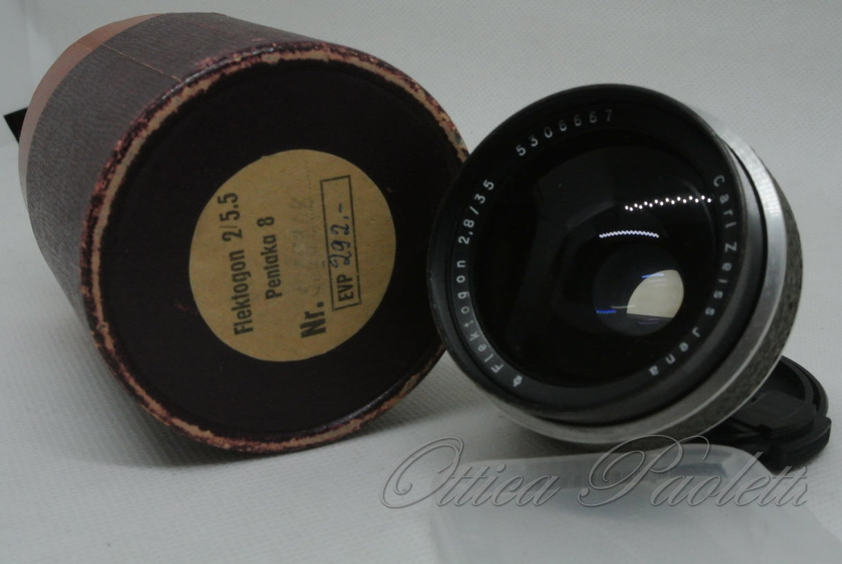 Werra Werra V XM Carl Zeiss Jena Tessar 2.8/50 ; Carl Zeiss Jena Cardinar 4/100 ; Carl Zeiss Jena Flektogon 2.8/35