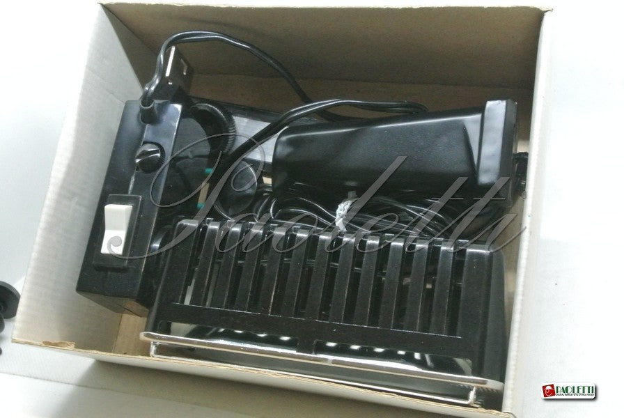 Boss Light Illuminatori al quarzo 1000W 3400 °K Usato