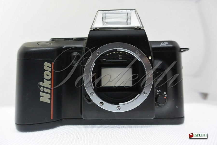 Nikon F-401 AF Usato