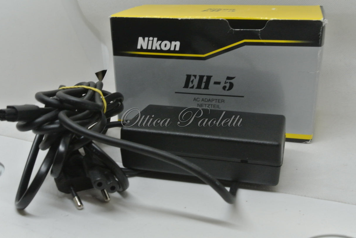 Nikon AC ADAPTER EH-5.  Usato