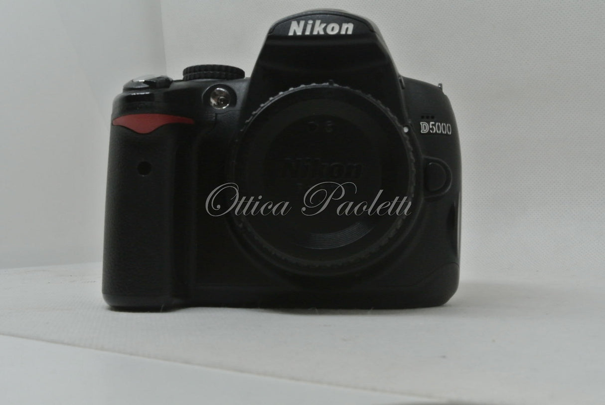 Nikon D5000 Usata
