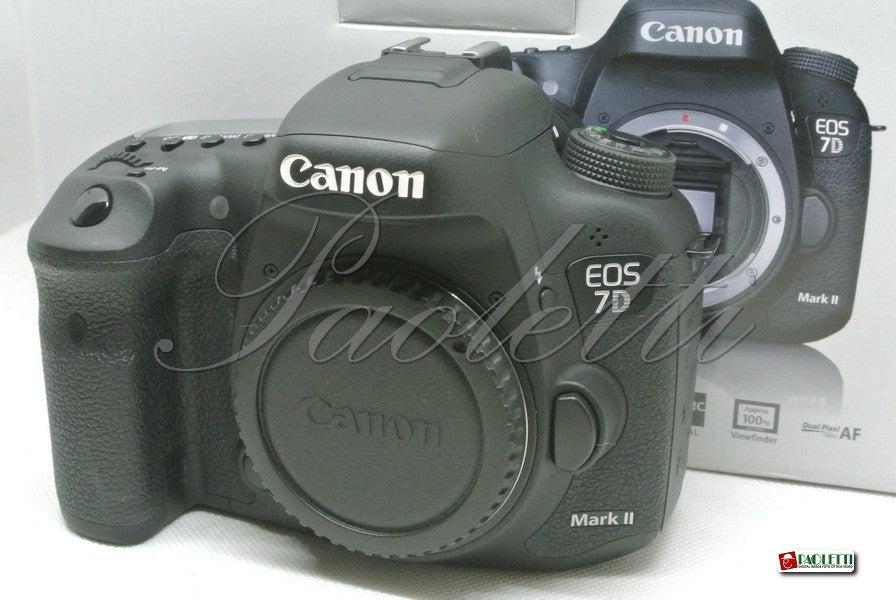 Canon Eos 7D Mark II Usata