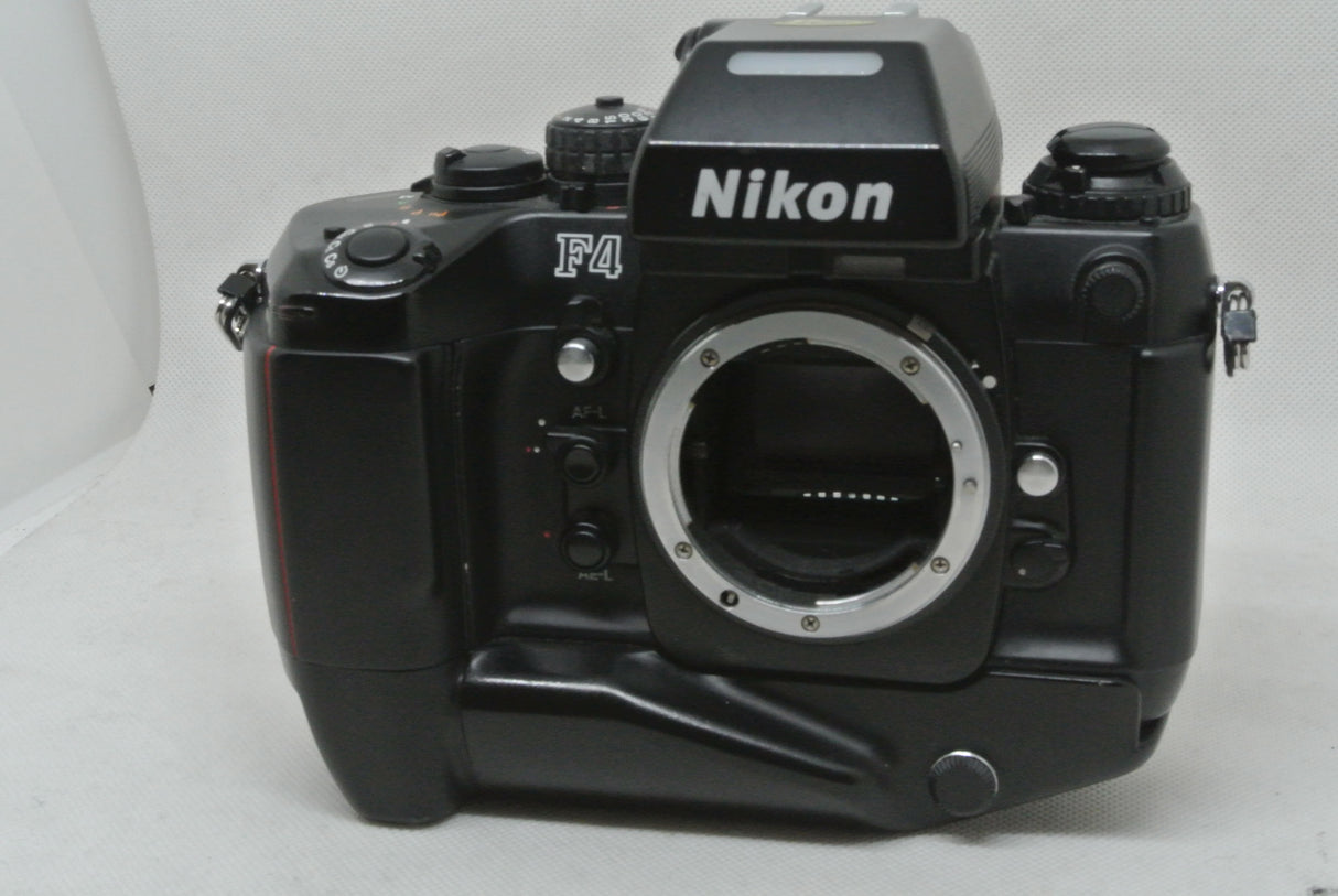 Nikon F4 MB-21 Usata