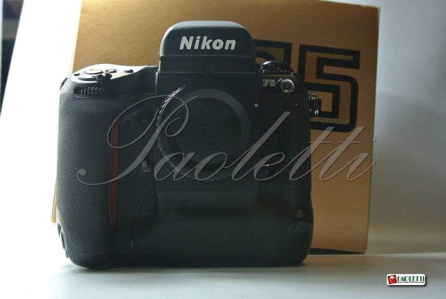 Nikon F5