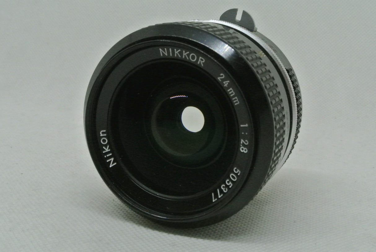 Nikon Nikkor 24 mm 1.2.8 Usato