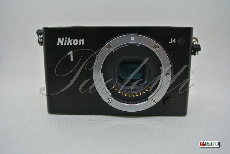 Nikon Nikon 1 J4 Usata